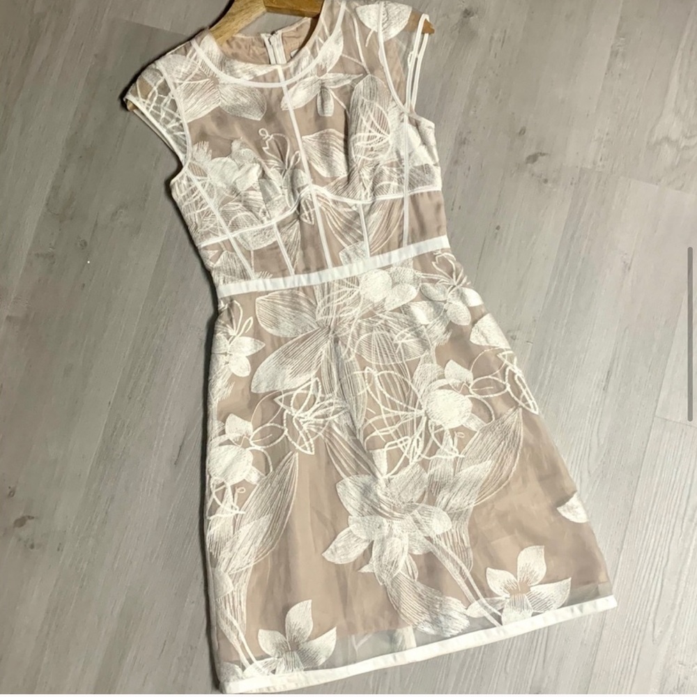 Reiss Ines Embroidered Dress. - Picture 6 of 10